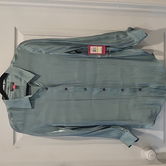 Women's blouse - Picture 4 of 5